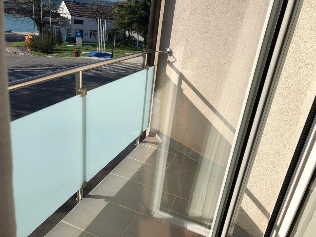 Apartmani I Sobe Ivancic1 Novi Vinodolski Exterior foto